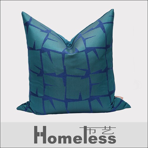 homeless样板房间靠垫抱枕