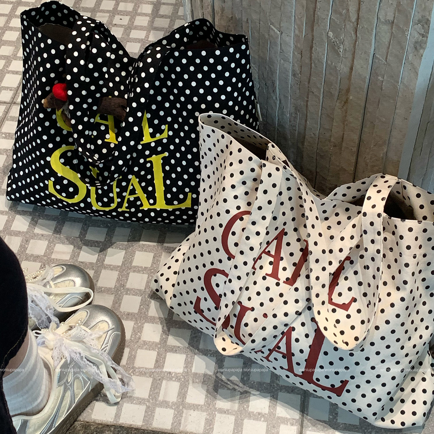 韩系复古黑白波点帆布托特包女大容量通勤单肩包citywalk购物袋