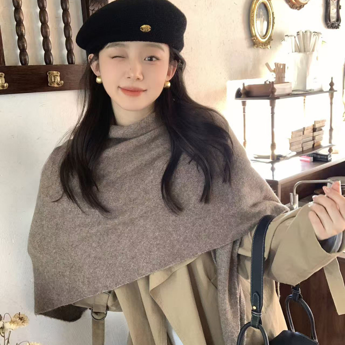 蜗牛爬爬家2025新款超大三角羊毛披肩女款秋冬百搭保暖斗篷外搭女