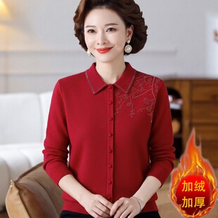 妈妈秋冬新款翻领一体绒针织打底衫中老年女洋气宽松加绒毛衣套装