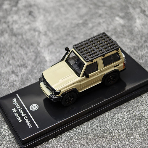 PARA 1:64 丰田 Toyota 兰德酷路泽 LC71 2014  合金汽车模型