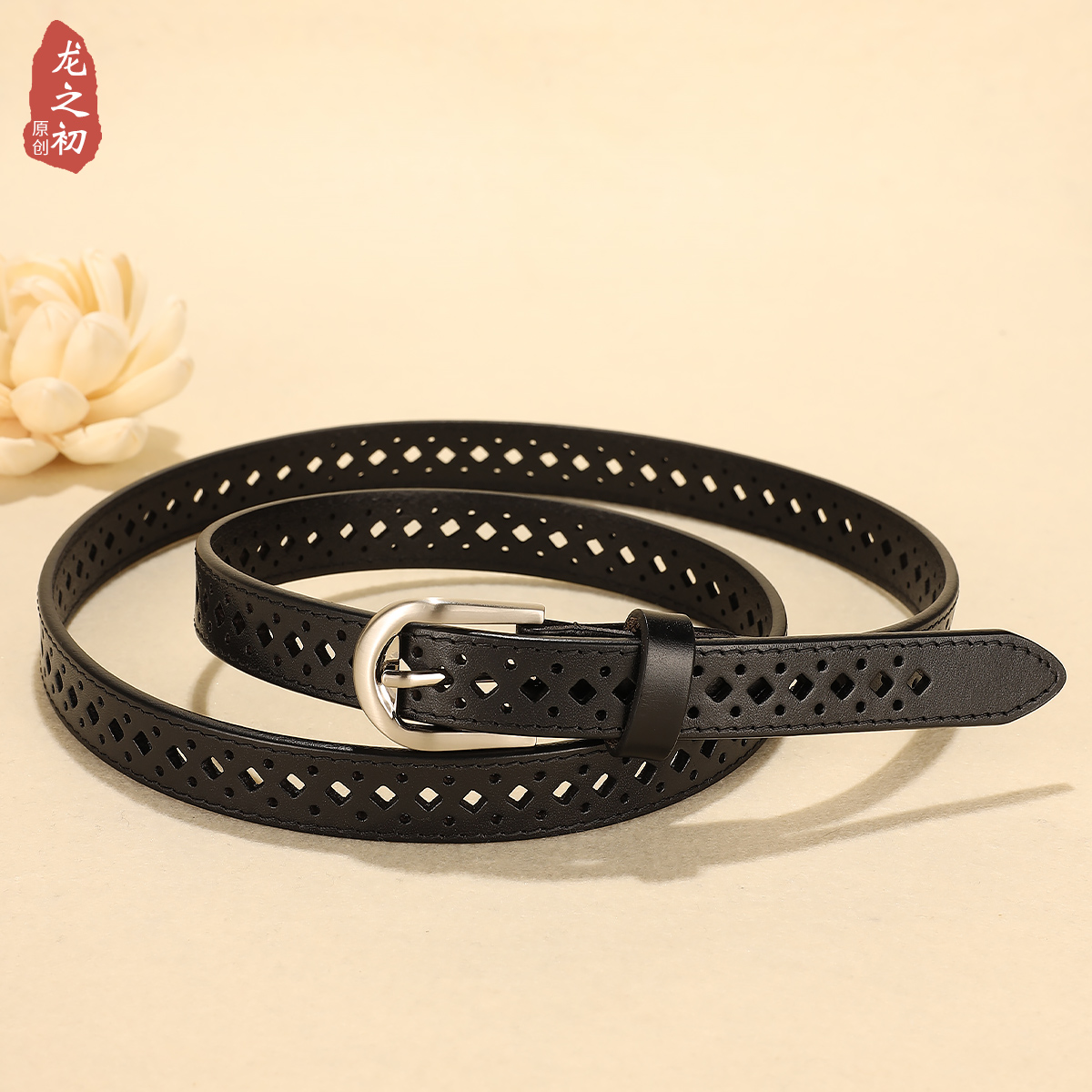 文艺风真皮镂空腰带女头层牛皮简约百搭透气皮带简约百搭免打孔