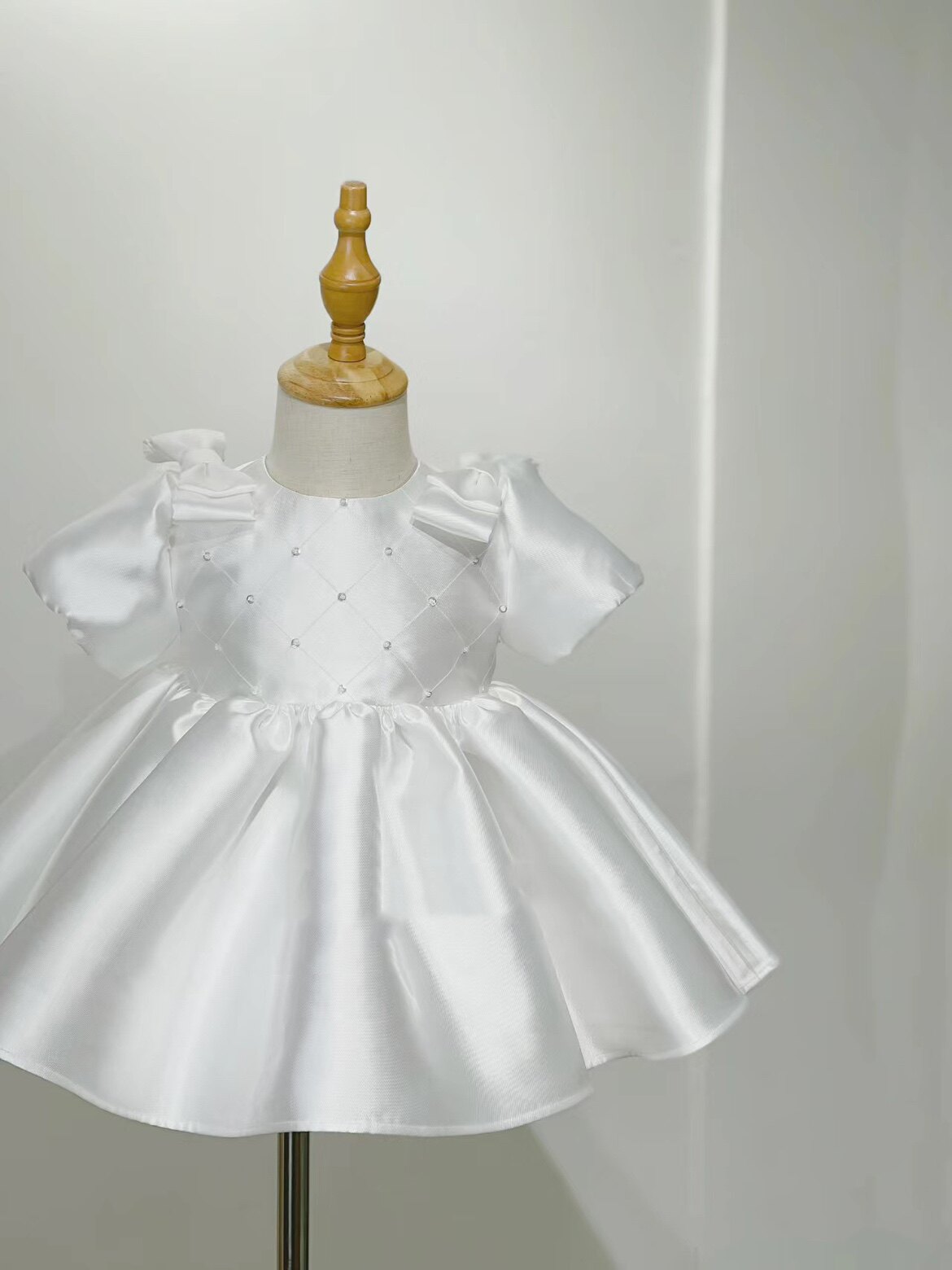 新品斜纹锻儿童礼服公主裙幼童百天生日周岁礼服女宝宝花童高级感