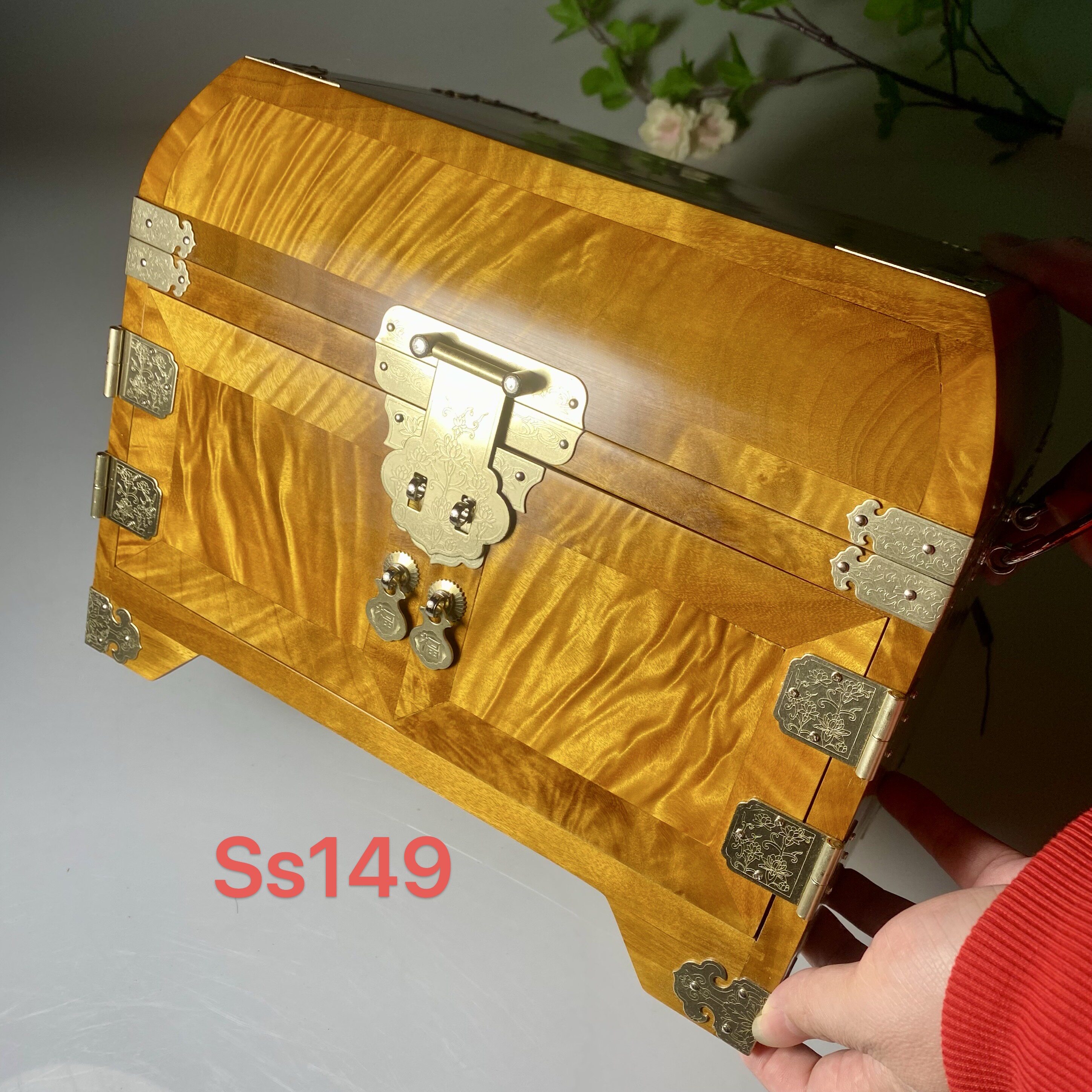 金丝楠木中式古风带锁首饰盒