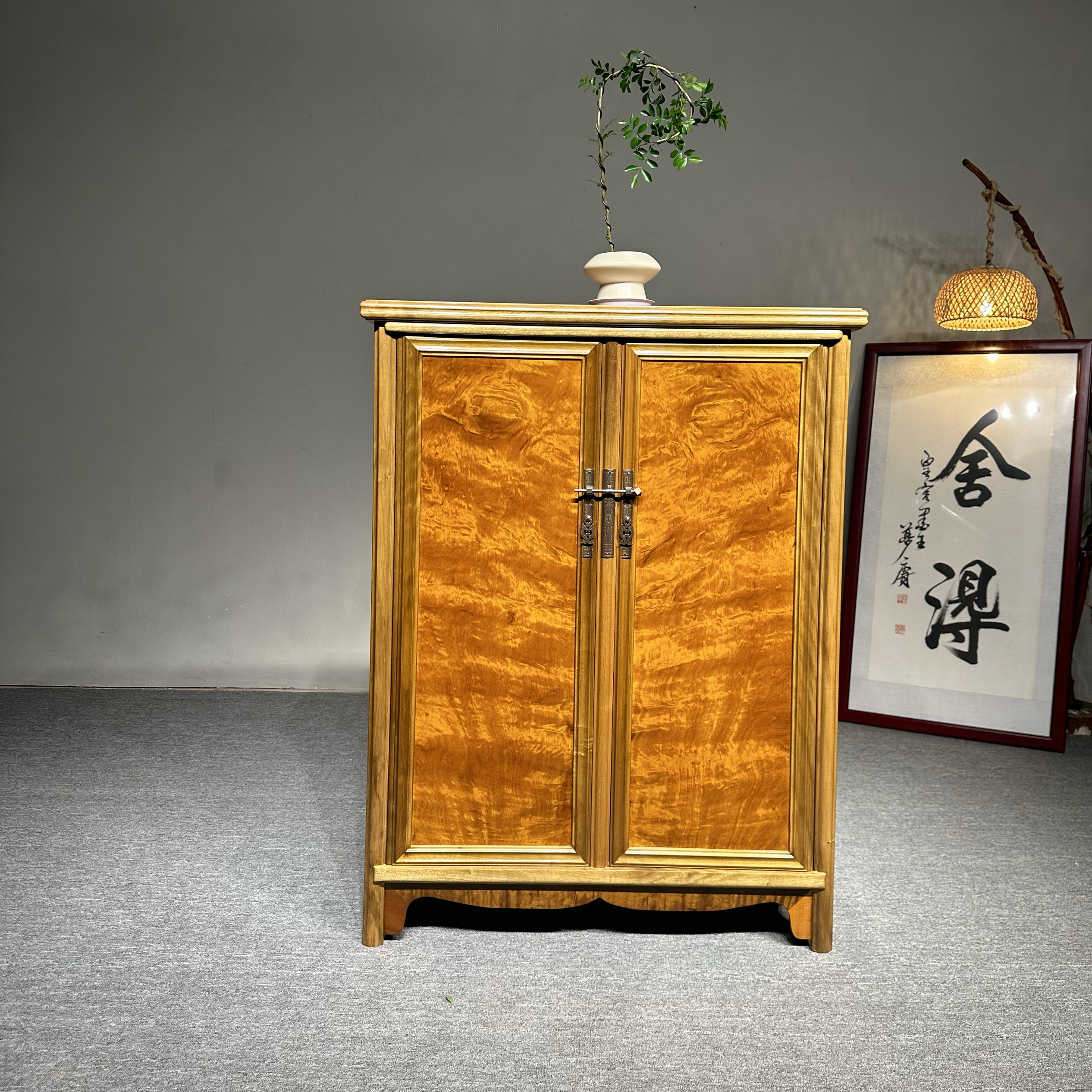 金丝楠木圆角柜小叶桢楠实木仿古中式衣柜家用榫卯工艺定制