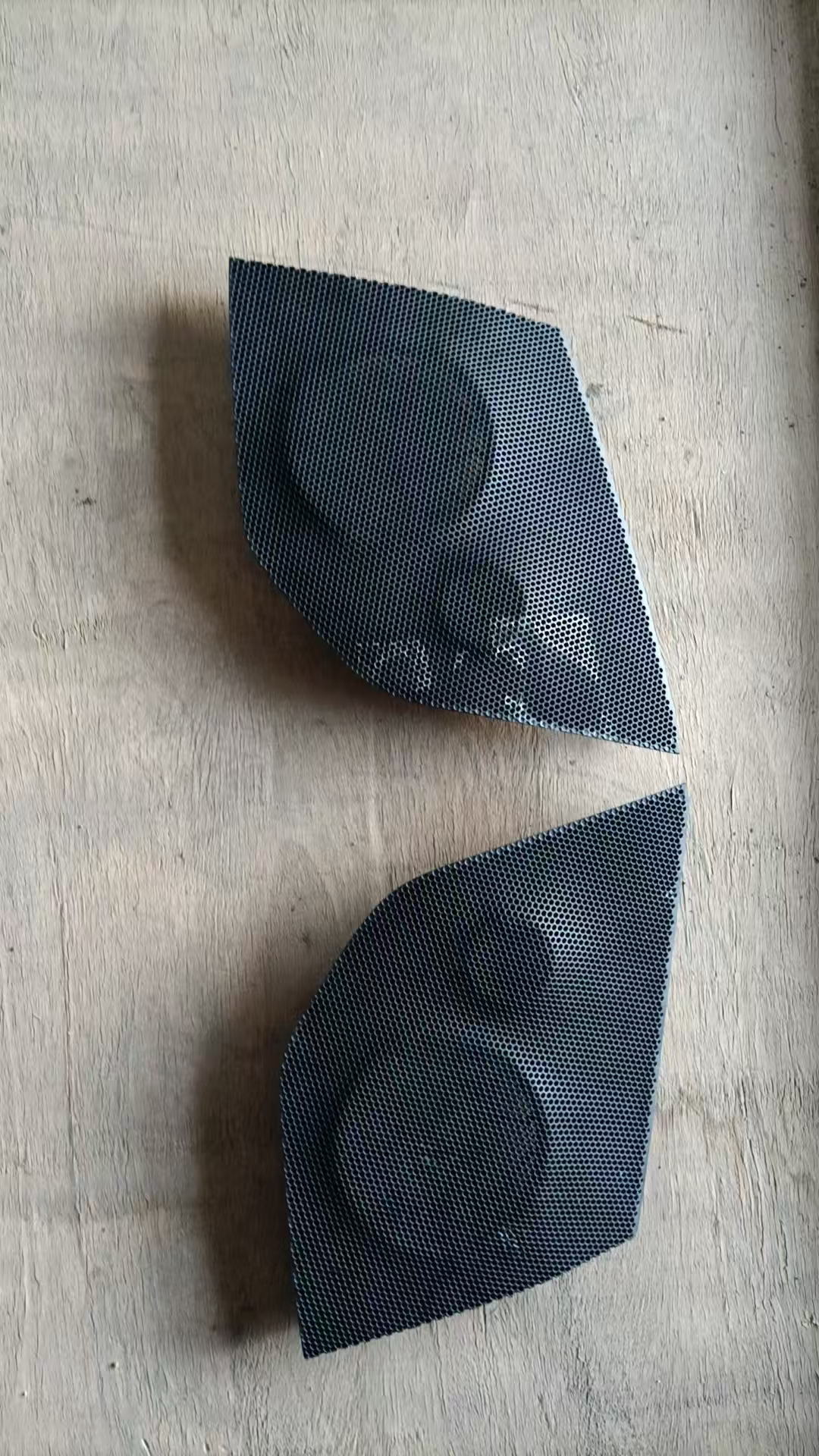 斯巴鲁森林人傲虎brz力狮翼豹驰鹏xv仪表台喇叭盖