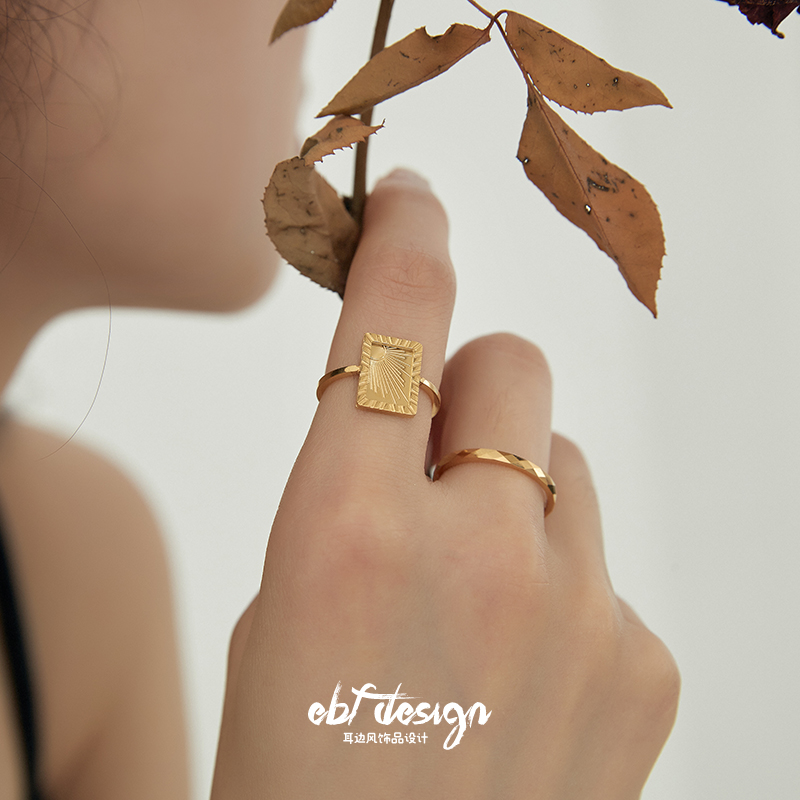 耳边风太阳星神小众复古钛钢戒指