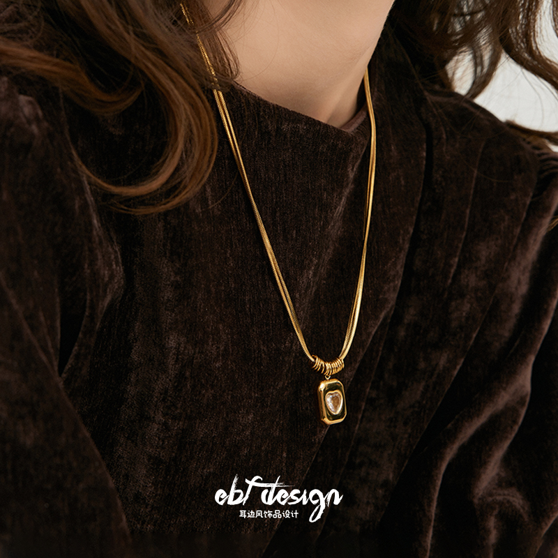 EBFWIND潮汐心跳复古几何方牌爱心锆石项链女众双层蛇骨链毛衣链