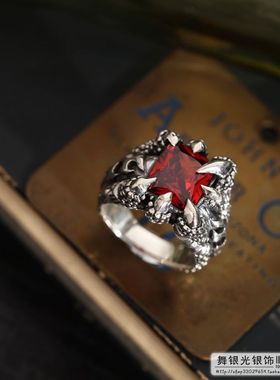 泰国饰品纯银红宝石龙爪戒指
