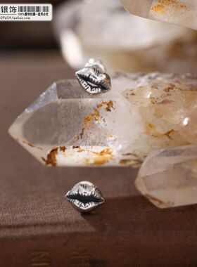 【舞银光◎泰国银饰】925银Good Vibrations 性感唇耳钉（单只）