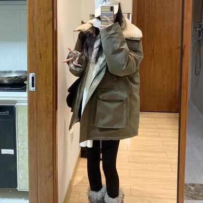 羊羔毛领派克服中长款羽绒棉服