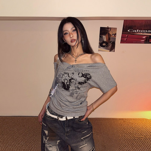 美式辣妹一字肩字母短袖T恤女