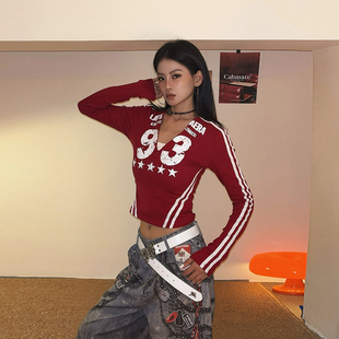 T恤辣妹修身 上衣 复古运动风红色球衣V领数字印花长袖 DoubleD美式