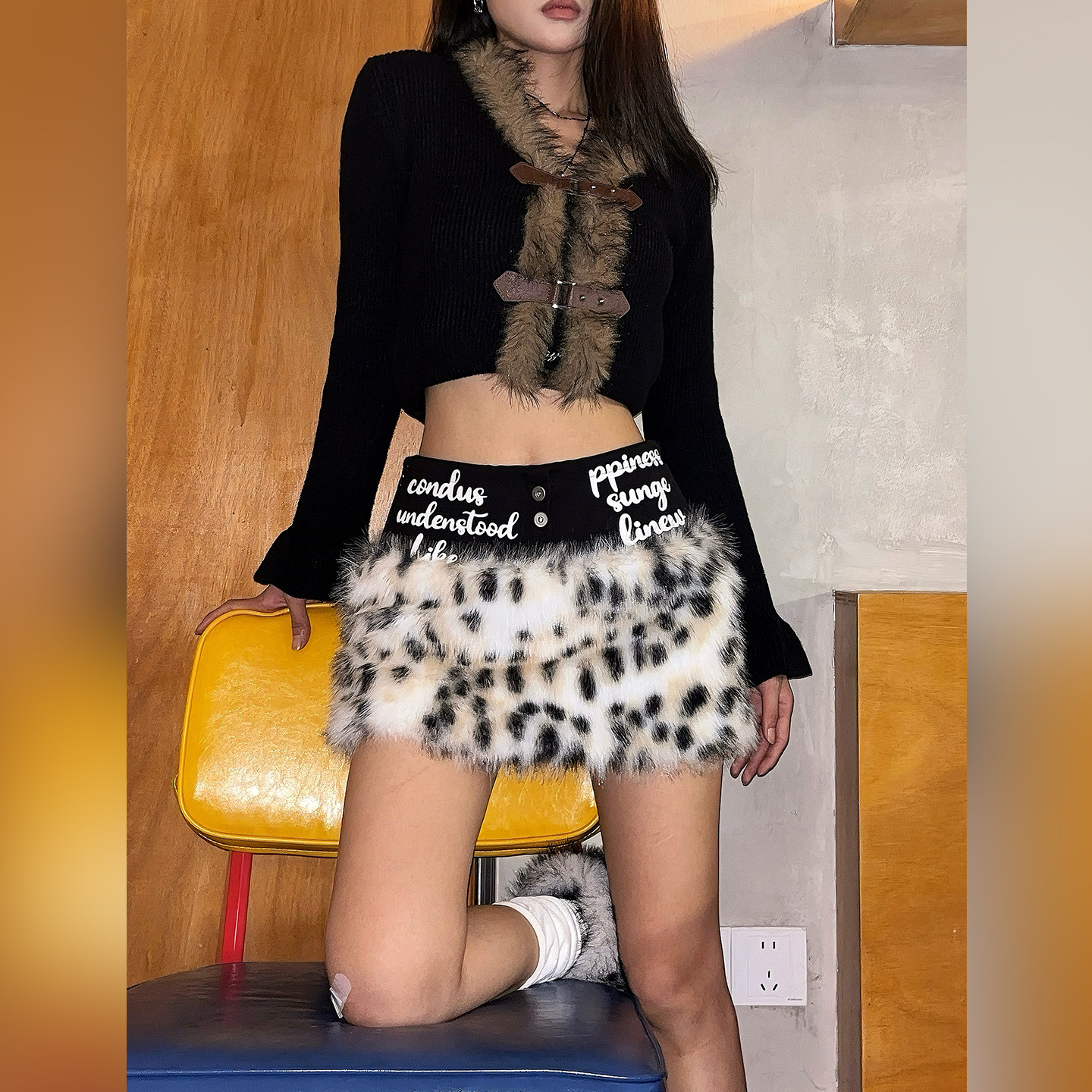 2025新款豹纹毛绒高腰A字短裙