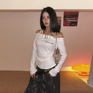 DoubleD美式 T恤女早春设计感金属扣露肩收腰上衣 辣妹风一字肩长袖