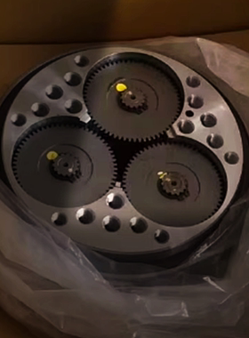 安川YASKAWA机器人MH50-20减速机HW0387753-A全新U轴齿轮箱现货