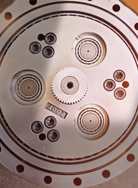 ABB机器人IRB7600-500/2.55二轴减速机3HAC17272-1齿轮箱现货议价