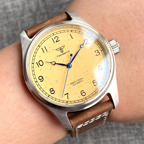 经典机械手表男士黄色表盘蓝宝石钢表壳NH35 PT5000 银针扣定制