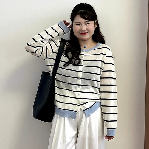 大码女装圆领薄款针织开衫女条纹衫2026夏胖mm休闲百搭外套