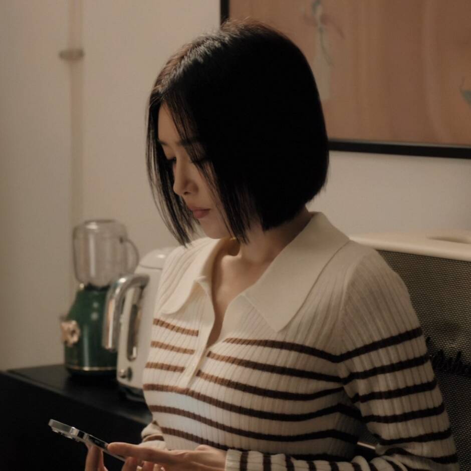 亦舞之城秦岚谭思婷同款针织衫