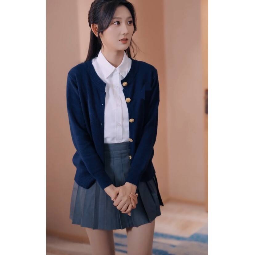 被校草撞飞后杨珊子同款针织衫