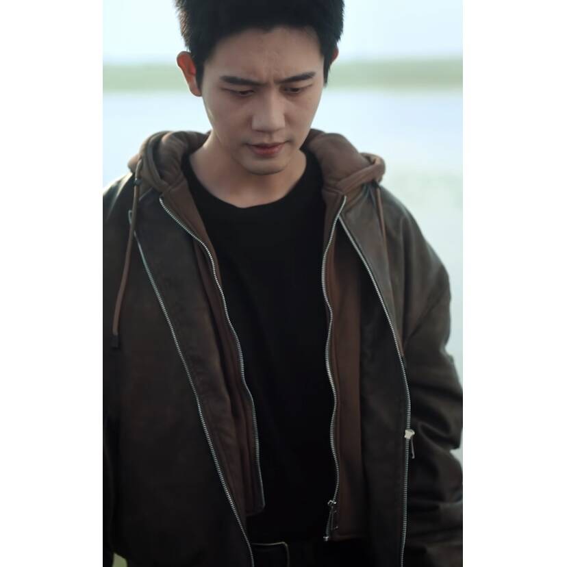 我们野蛮生长白方文陆北同款皮衣