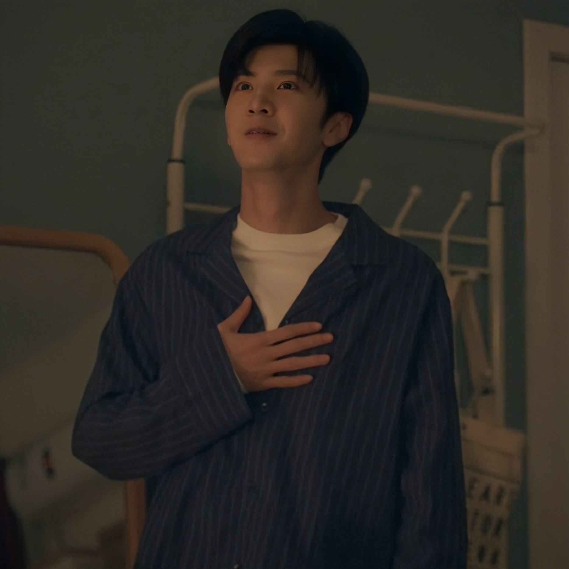 原版我的反派男友陈哲远萧无敌同款睡衣套装翻领条纹长袖男衣服潮