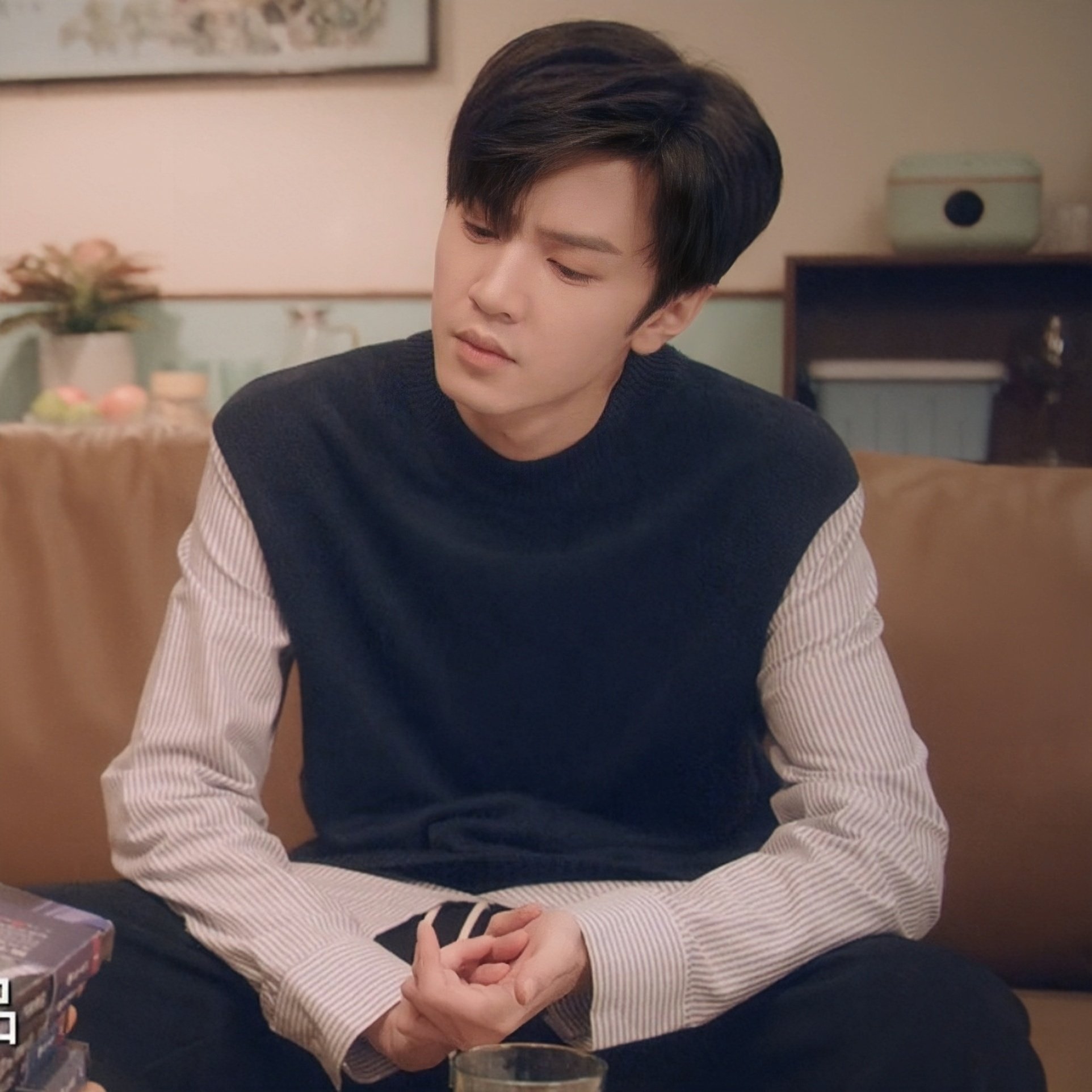 原版我的反派男友陈哲远萧无敌同款马甲圆领针织背心上衣男衣服潮