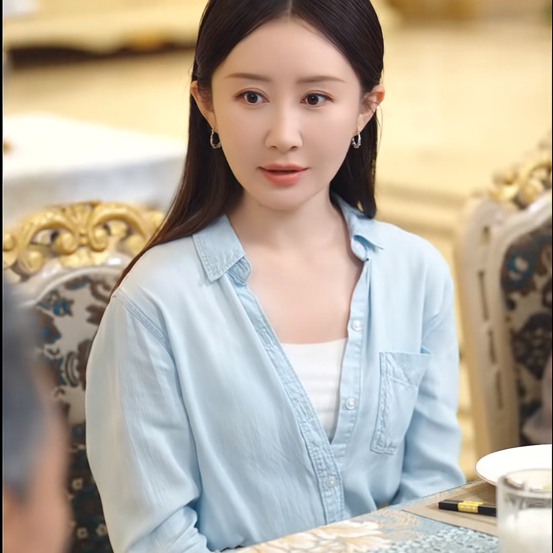 短剧凤栖今朝舒畅南桑宁同款衬衫图片