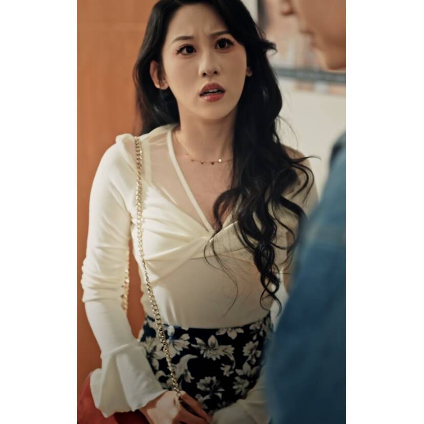 短剧南城北事丁磊李燕同款针织衫