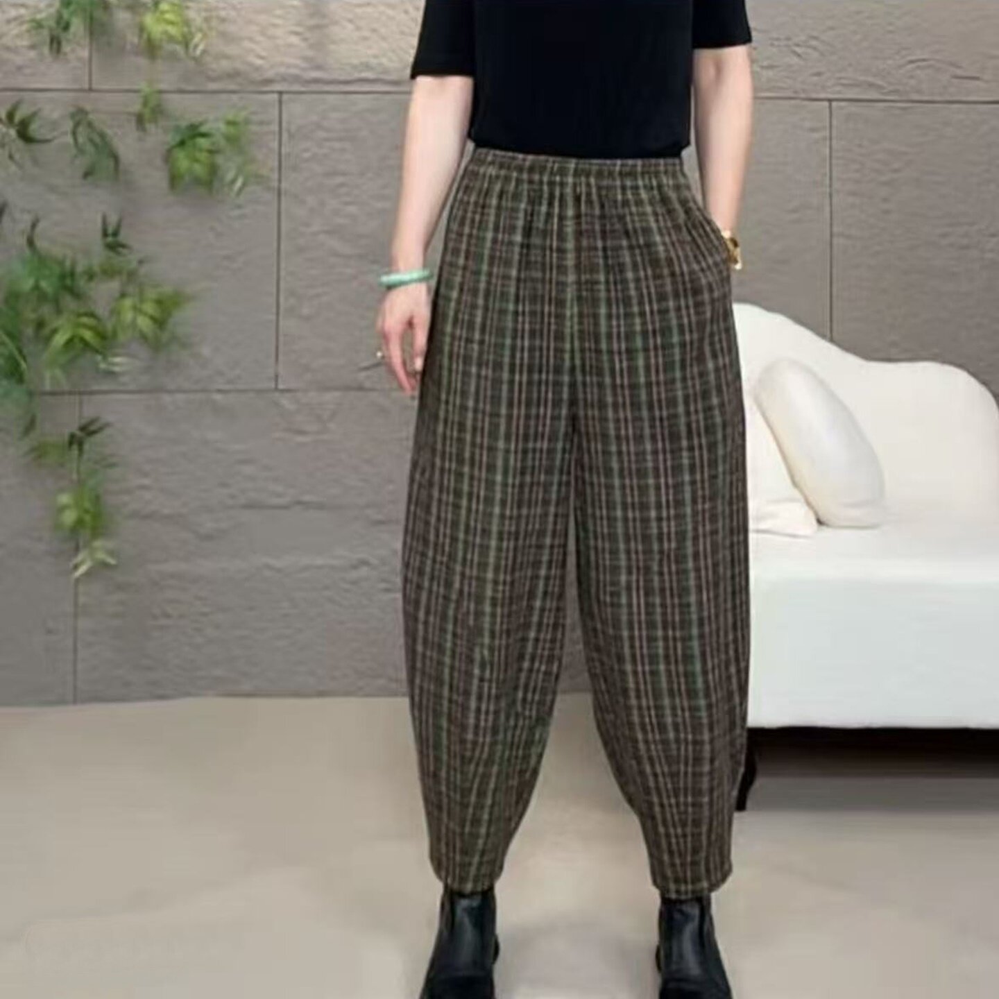 秋冬新款中年妈妈装休闲裤女裤宽松显瘦百搭阔腿哈伦裤松紧腰裤子