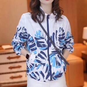 印花连帽防晒服女装春夏防紫外线宽松休闲长袖拉链夹克外套防晒衣