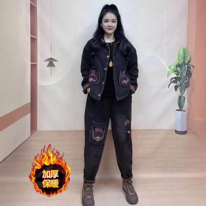 复古时尚刺绣加棉牛仔套装女秋冬新款大码洋气翻领外套减龄两件套