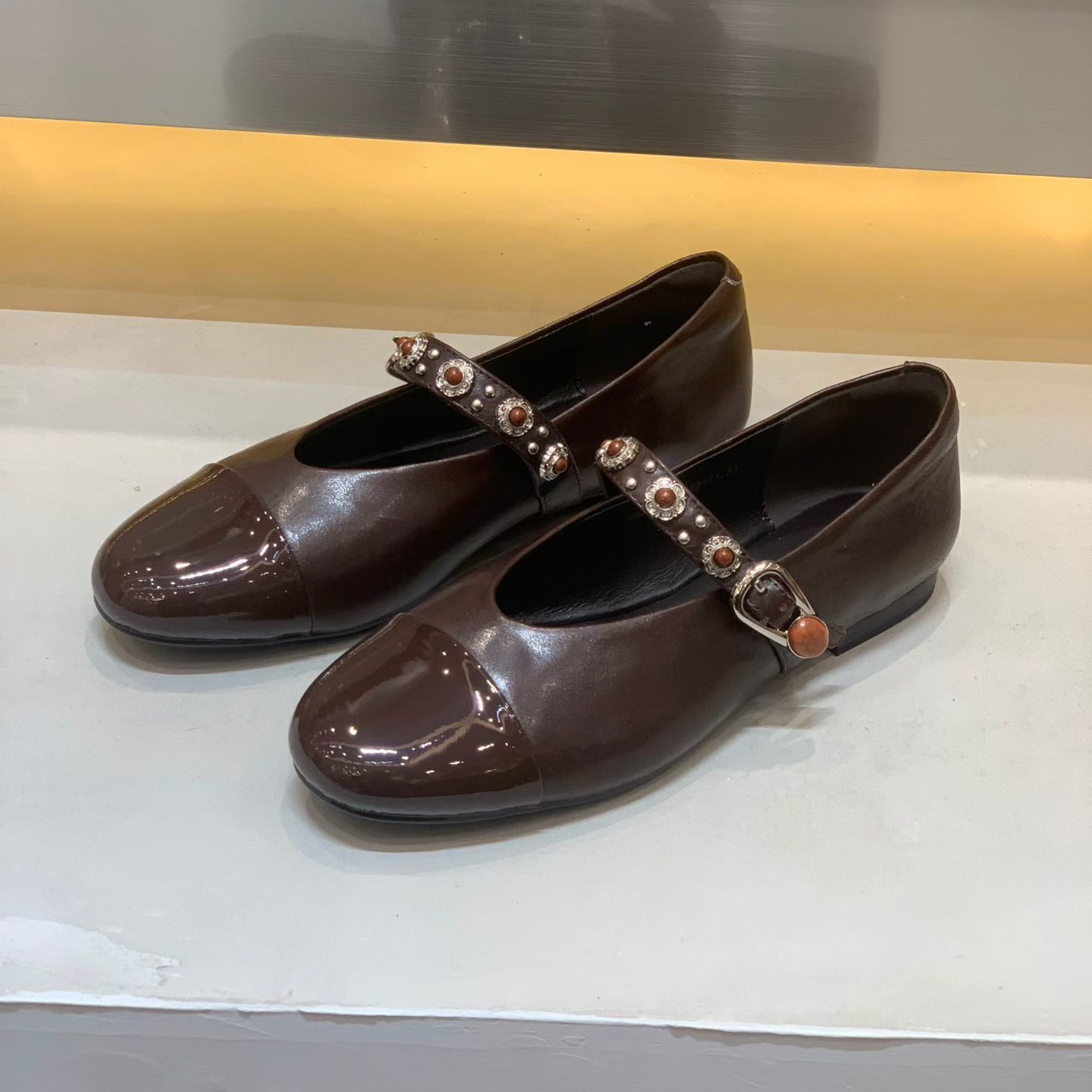 2026春季新款真皮玛丽珍鞋女鞋圆头平底一字扣带铆钉装饰百搭单鞋,女鞋,玛丽珍鞋,淘宝优惠券,粉丝福利购,淘宝优惠卷