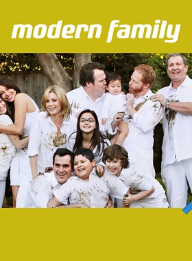 摩登家庭美剧海报modern family美国亲戚宿舍桌面卧室房间装饰画