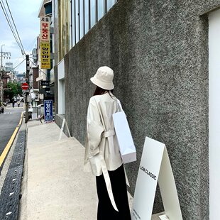 外卖到了白色相簿 7/27 20点高级感风衣外套女短款英伦风上衣