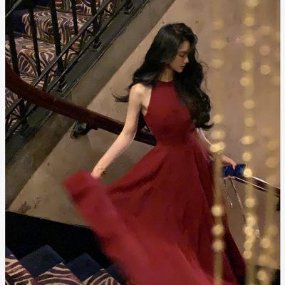 从一时刻繁花立体裁剪红色连衣裙女春中长款超大摆a字裙礼服