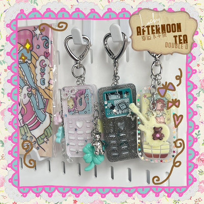 doubleD手工自制滴胶可爱小手机四叶草翅膀超多配件钥匙扣挂件