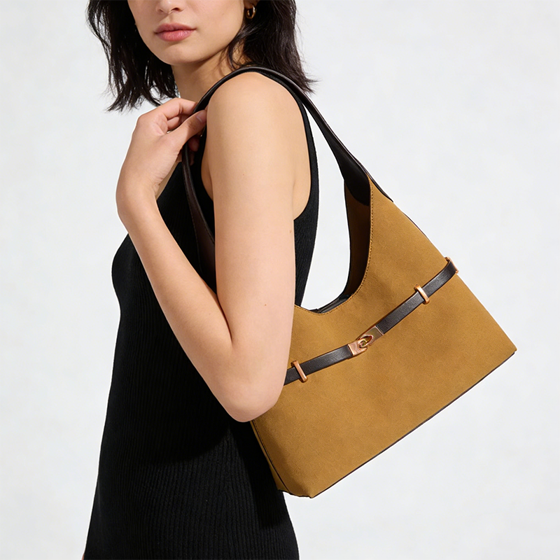 C轻奢款包包女2大容量新款麂皮绒链条水桶包百搭单肩腋下包,箱包皮具/热销女包/男包,腋下包,淘宝优惠券,粉丝福利购,淘宝优惠卷