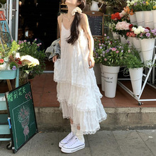2025茶歇法式白色吊带连衣裙女夏季新款小个子高级感度假风长裙