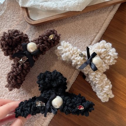 秋冬毛线蝴蝶结水钻珍珠抓夹气质女后脑勺发量多高级感鲨鱼夹发夹