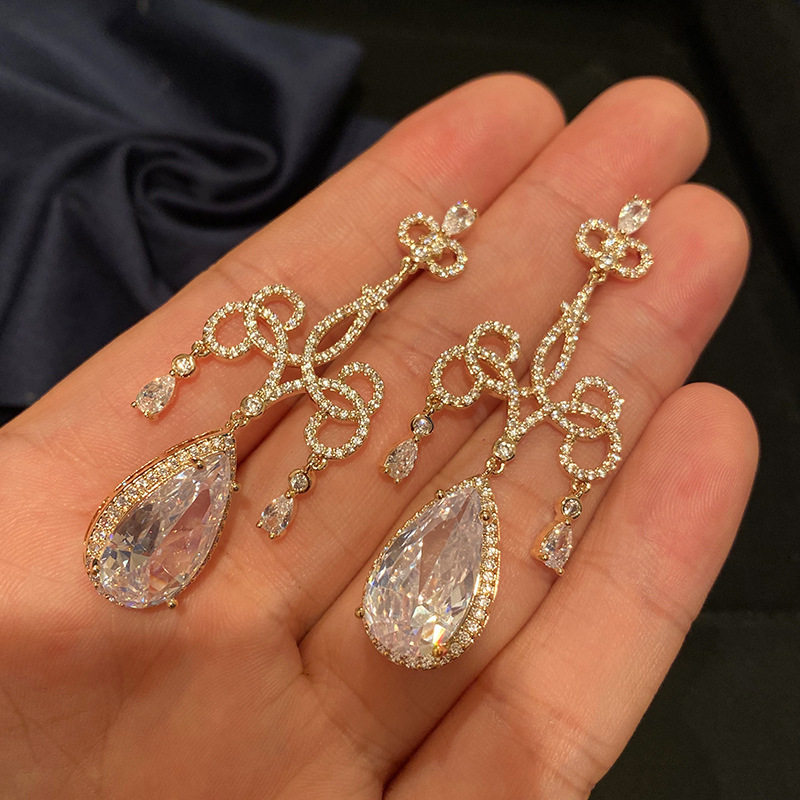 复古金色镂空花纹大水滴耳坠女款耳环白水晶水滴吊坠长款银针奢华