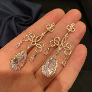 复古金色镂空花纹大水滴耳坠女款耳环白水晶水滴吊坠长款银针奢华