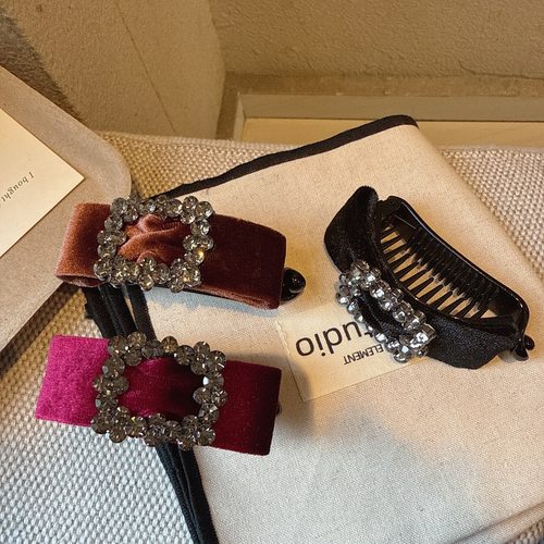 韩国复古丝绒蝴蝶结方钻扭扭夹高级感水钻发卡后脑勺马尾夹女头饰