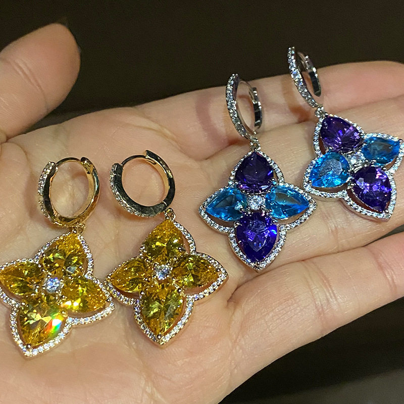 高级感小众设计彩色锆石花朵耳环甜酷高级感时髦耳圈大颗钻奢华
