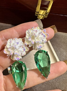 仿贝壳花花朵耳环绿色大水滴吊坠气质晚宴立体花锆石耳坠春夏度假