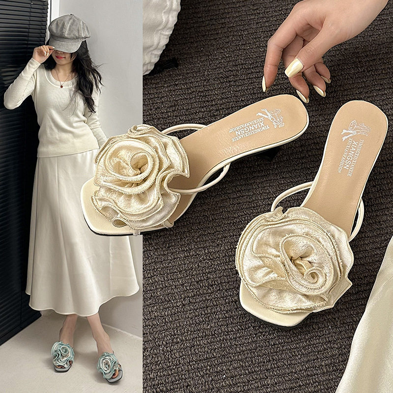 花朵配裙子拖鞋女夏季外穿新款韩版法式晚风气质仙女温柔粗跟凉鞋