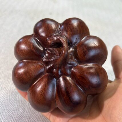 金匠大作檀木八瓣南瓜手把件