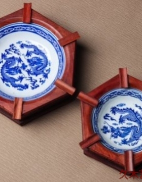 金匠大作红酸枝家用客厅青花瓷红木烟灰缸摆件创意个性潮流多功能