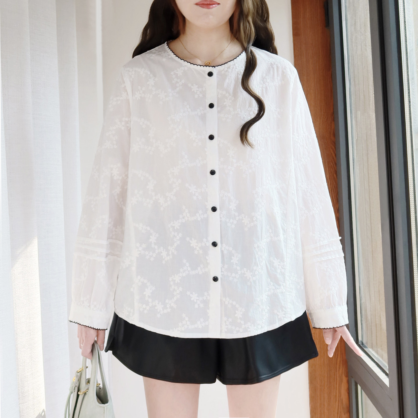 大码圆领衬衫女200斤胖mm春2026新款宽松遮肉提花胖妹妹长袖上衣